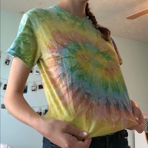 Classic tie dye tee!